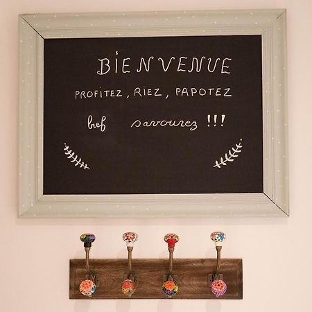 Un Dimanche Chez Julie Chambre Leontine Parthenay Exterior foto