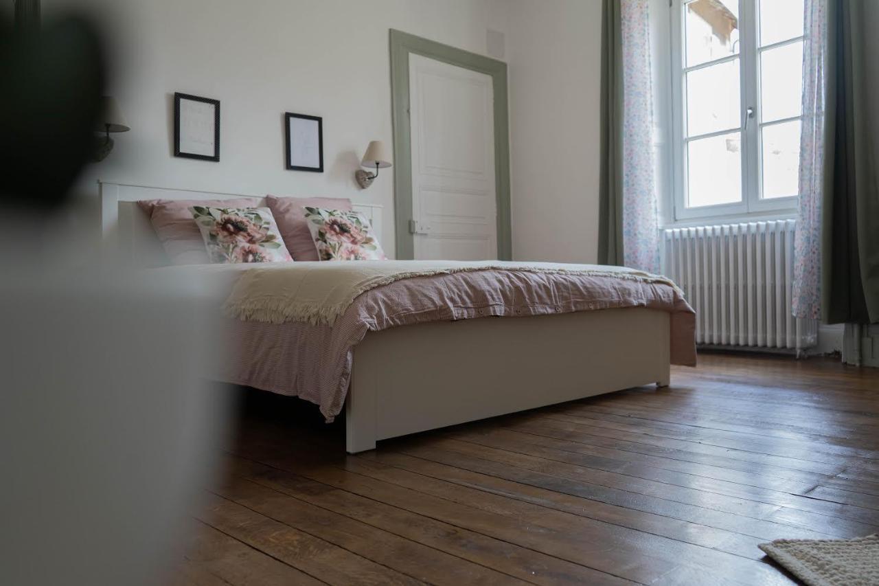 Un Dimanche Chez Julie Chambre Leontine Parthenay Exterior foto
